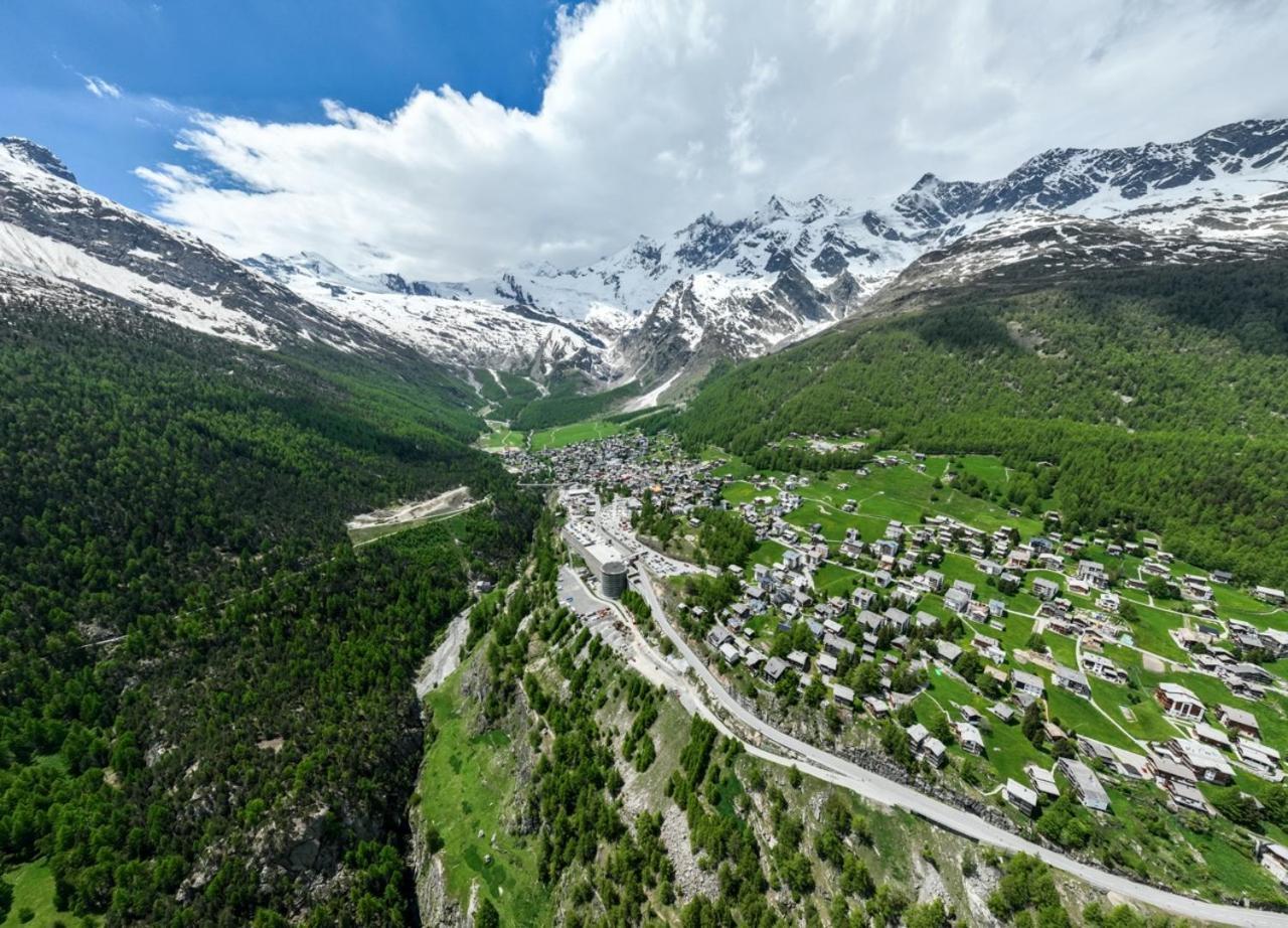 Helles, Chalet-Stil Apartment Mit Allalinblick Зас-Фе Экстерьер фото